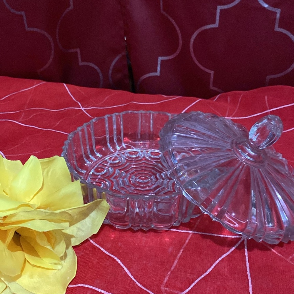 Vintage Candy Dish Glass Bowl - Picture 4 of 10